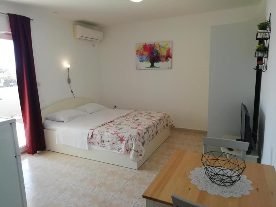 Apartmani Roko, Sevid Marina Zewnętrze zdjęcie